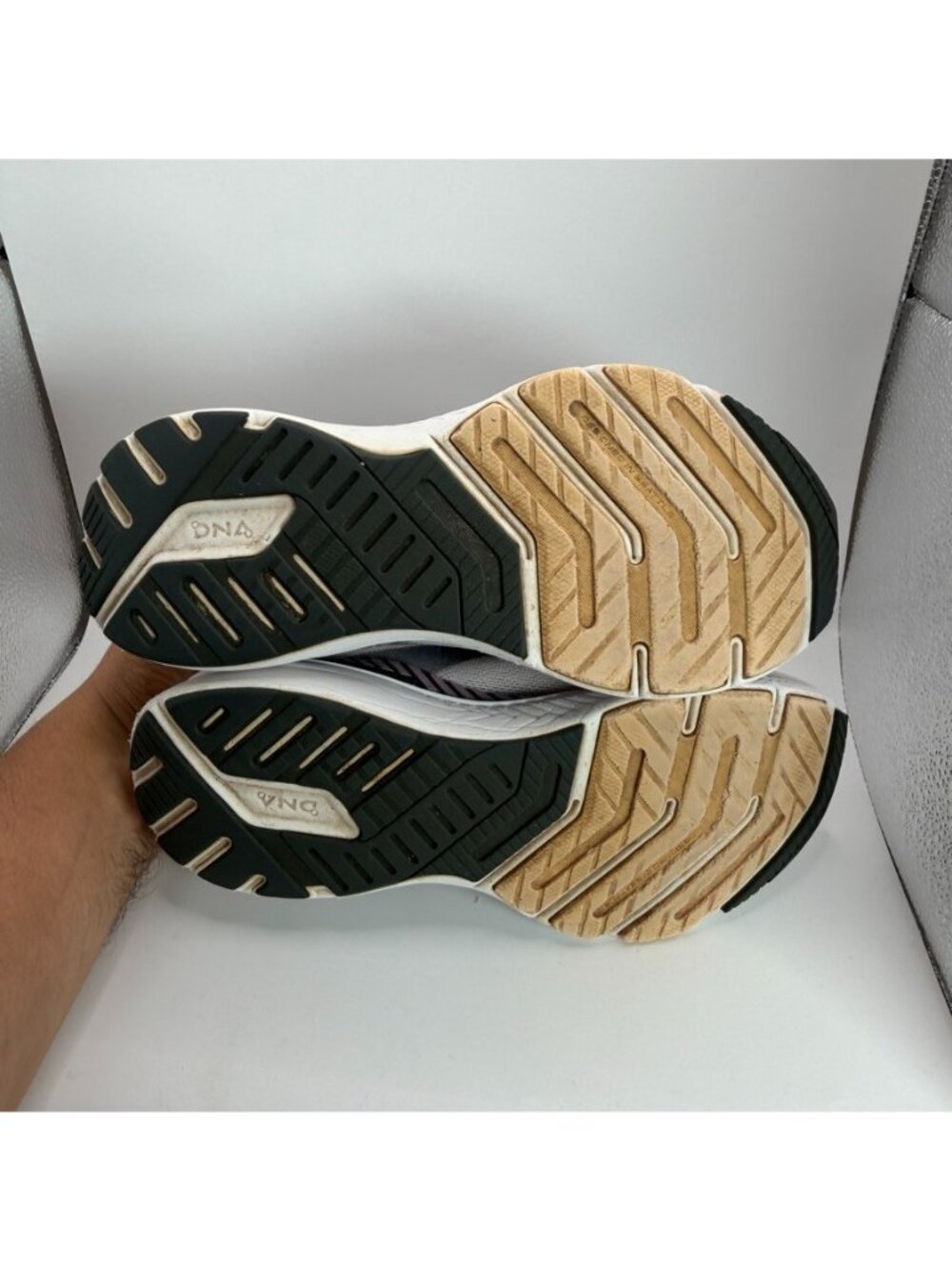 Brooks Launch GTS 8 Shoes Women Size 9 B Light Pink Running Training Gym - Picture 11 of 12